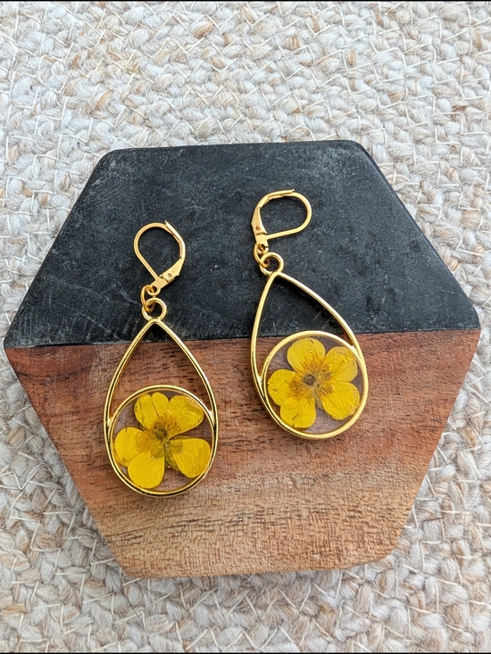 Handmade Jewelry - Gold Buttercup Teardrop Resin Earrings